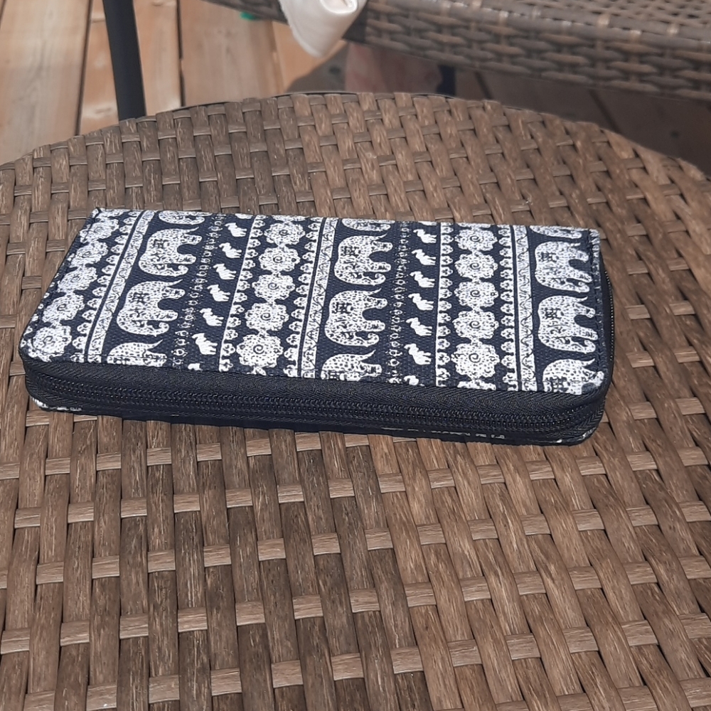 Elephant wallet